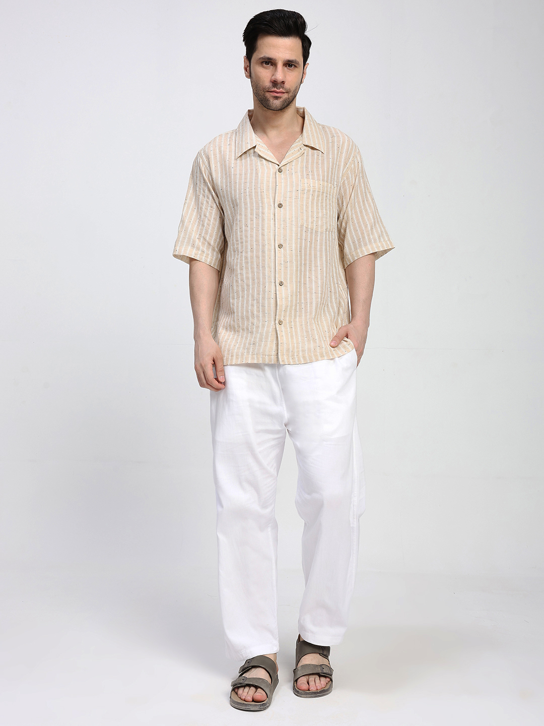 Short sleeves shirt